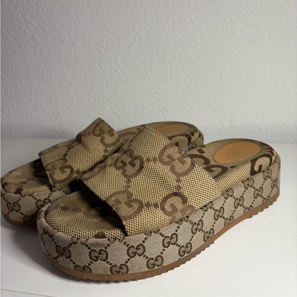 Gucci Women's Tan Logo Platform Sandals - Picture 5 of 8